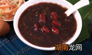 红枣莲子黑米能一起煮粥吗 红枣莲子黑米粥的做法