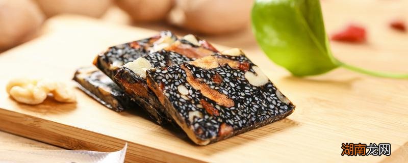 阿胶糕冬天变硬还能吃吗 阿胶糕冬天变硬还能吃吗有毒吗