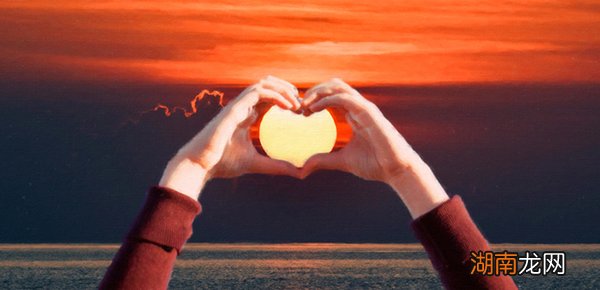 ppt上如何制作圆形分割？