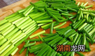 怎样腌蒜苔好吃 怎样腌蒜苔好吃不坏