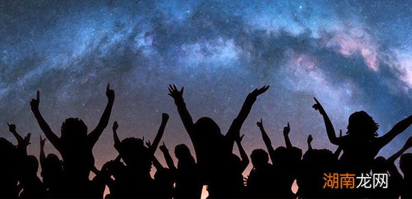 pycharm多行注释代码？