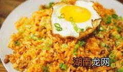 辣白菜炒饭的做法大全家常 辣白菜炒饭的做法