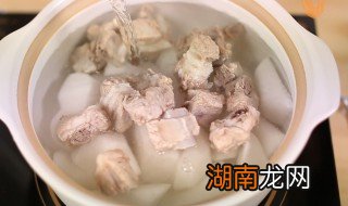 怎么炖排骨汤好喝 怎么炖排骨汤好喝又营养丰富