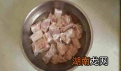 怎么炖排骨好吃又简单视频教程 怎么炖排骨好吃又简单