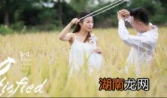 爱情如此简单歌词完整版 爱情如此简单歌词