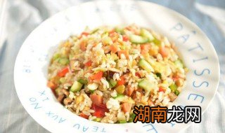 什锦焖饭图片 什锦焖饭的家常做法窍门
