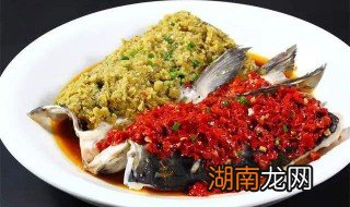 正宗的剁椒鱼头的做法视频教程窍门 正宗的剁椒鱼头的做法