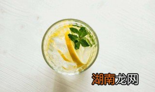 蜂蜜柠檬水的正确喝法及最佳时间 蜂蜜柠檬水