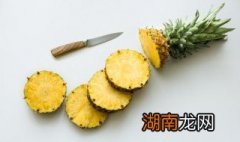 菠萝怎么做菜好吃 菠萝怎么做菜好吃又简单