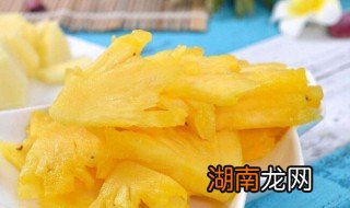 菠萝是凉性的还是热性 菠萝的功效与作用及禁忌