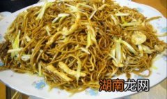 鸡丝炒面怎么做最好吃 鸡丝炒面怎么做