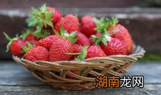 如何自制鲜甜草莓布丁窍门 如何自制鲜甜草莓布丁