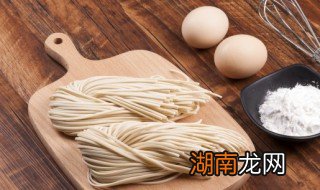 拉面怎么做才好吃视频教程 拉面怎么煮