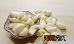 糖蒜的腌制方法家常 糖蒜的腌制方法家常配方