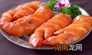 家常酱猪手的做法 家常酱猪手