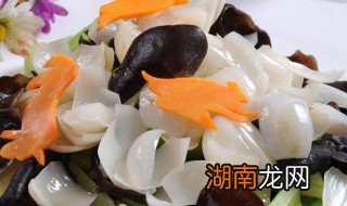 百合炒洋葱怎么炒好吃 鲜百合炒洋葱的药用价值