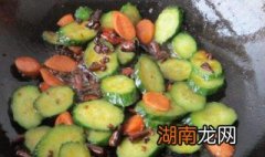 酸辣炒黄瓜的做法 酸辣炒黄瓜怎么做好吃