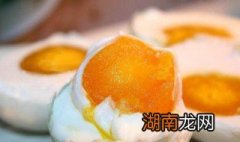 腌咸鸭蛋的方法用盐水泡多久 腌咸鸭蛋的方法用盐水