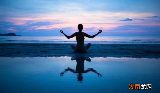 感觉自己心里特别堵得慌 心里面特别压抑难受怎么办