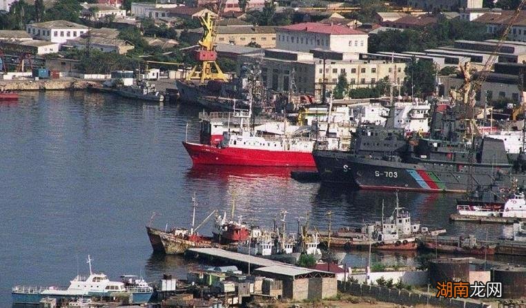 第一大咸水湖叫什么名字 世界上最大的咸水湖是哪个