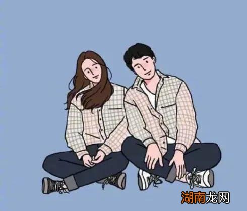 恋爱中男朋友不主动找我聊天 男友不主动联系你说明什么