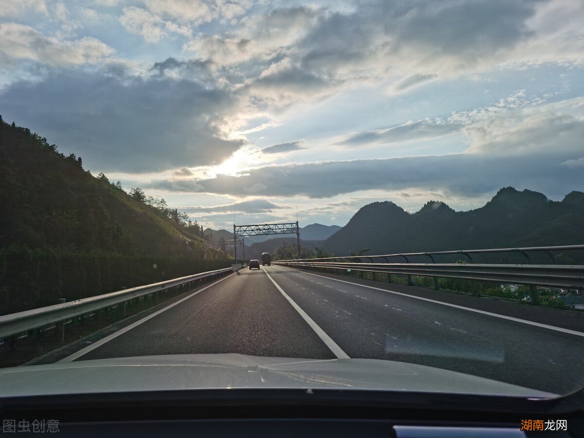 驾驶证未满一年上高速会扣分吗 驾驶证没有满一年上高速会怎样