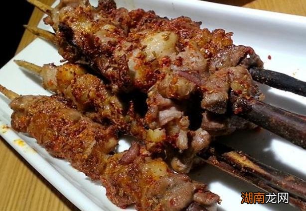 学校旁边卖什么小吃最火爆 校园门口最畅销小吃