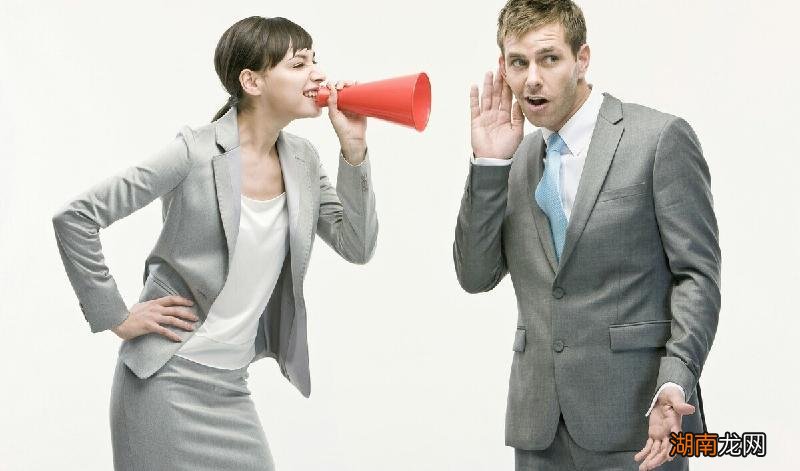 两个人三天两头吵架怎么解决 频繁吵架是不是该分手