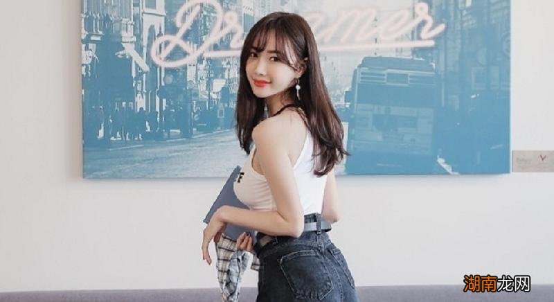 怎么样逗女朋友开心的话题 日常聊天逗女友