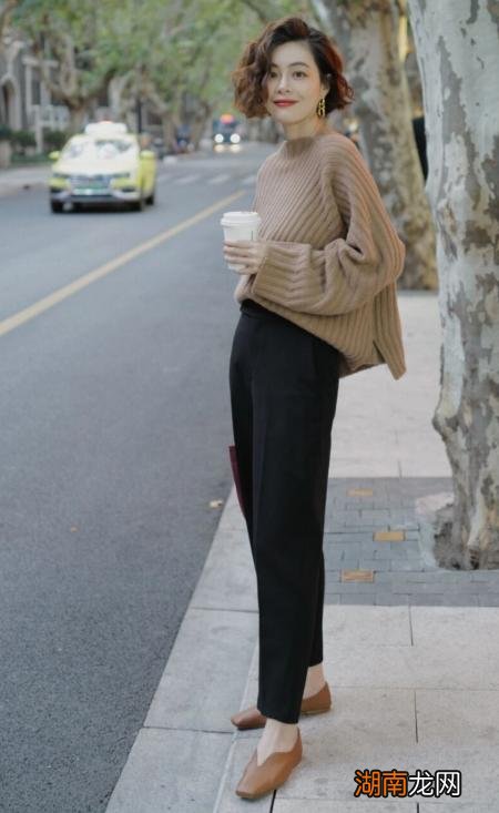 毛衣配什么裤子最好看 毛衣搭配什么裤子好看