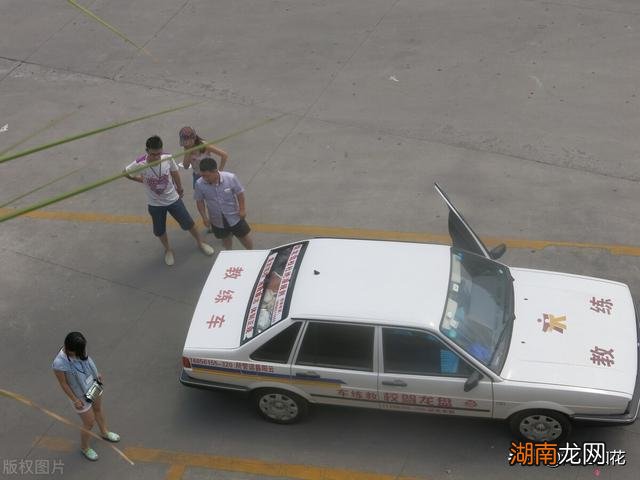 直接学C2驾照有这么难吗 学驾照c2是不是很简单