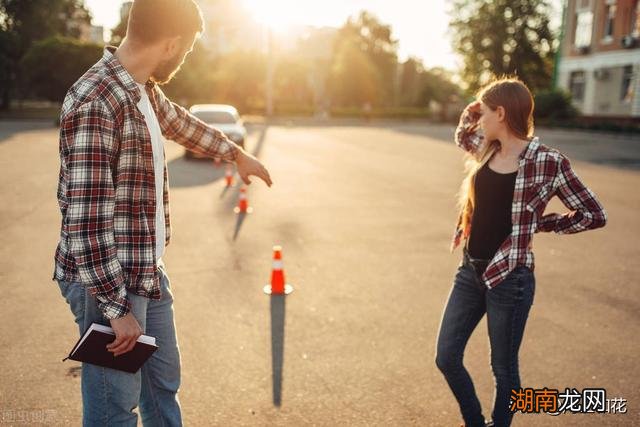 直接学C2驾照有这么难吗 学驾照c2是不是很简单