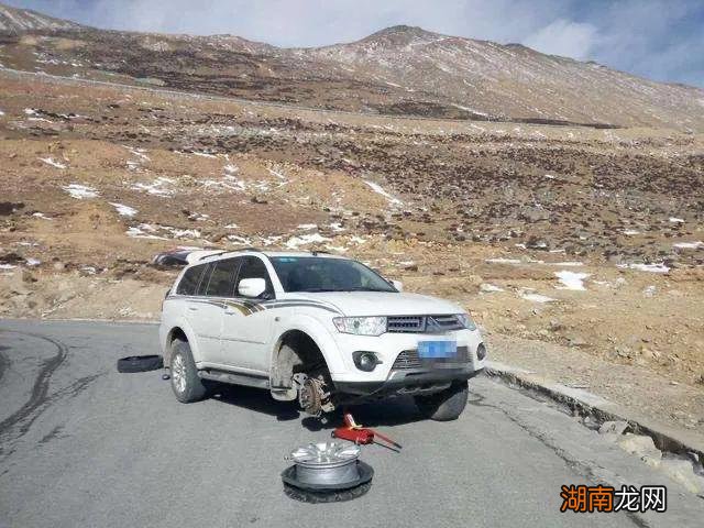 公路路边好多遗弃车不能捡 为什么川藏线遗弃的车那么多