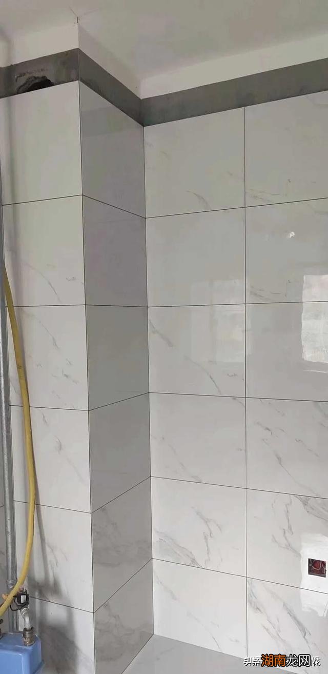 瓷砖脱落的原因分析及解决方法 为什么家里瓷砖会脱落