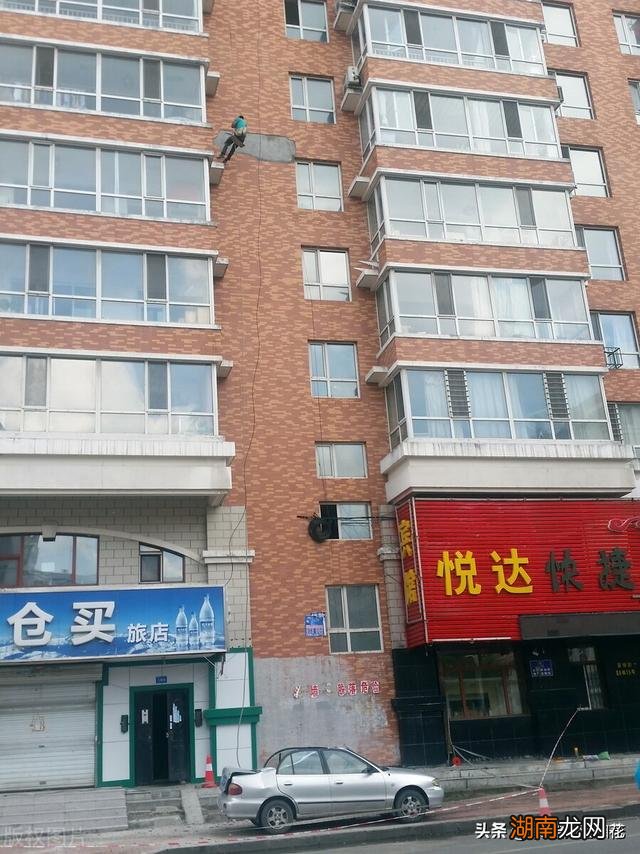 瓷砖脱落的原因分析及解决方法 为什么家里瓷砖会脱落