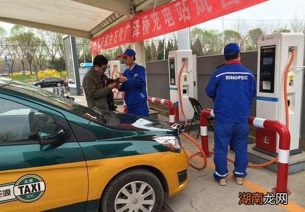 汽车油耗的影响因素有哪些 百公里油耗怎么算出来的