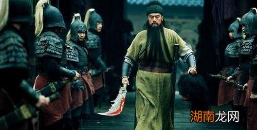 关公舞大刀歇后语 关公面前耍大刀下一句