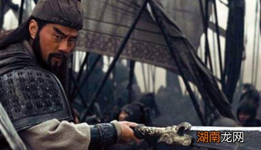 关公舞大刀歇后语 关公面前耍大刀下一句