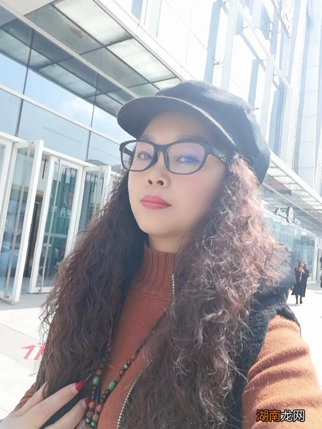 白头发染什么颜色能有效遮盖 为什么染发白头发盖不住