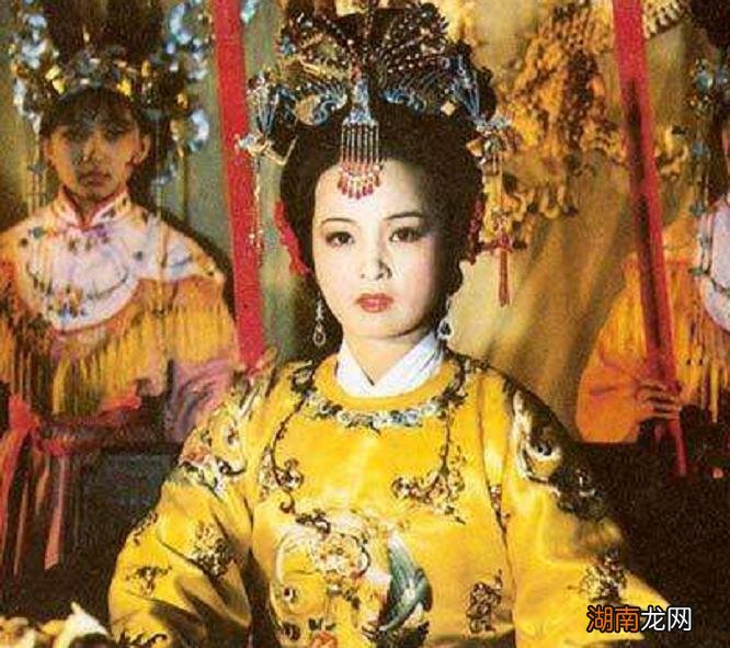 一两银子等于多少人民币 一两银子等于多少铜钱