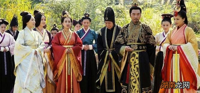 一两银子等于多少人民币 一两银子等于多少铜钱