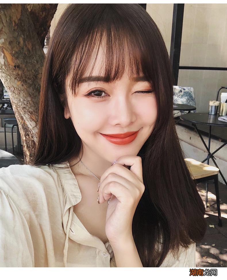 2022年最新圆脸女生减龄造型 圆脸适合什么发型女