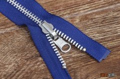 快速修复拉链的方法有哪些 衣服拉链的各种修复方法