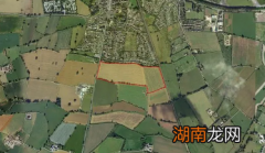 喷火战斗机队在获得土地交付250套新住宅后重返科茨沃尔德