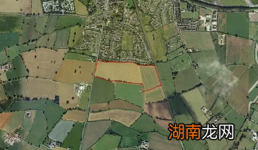 喷火战斗机队在获得土地交付250套新住宅后重返科茨沃尔德