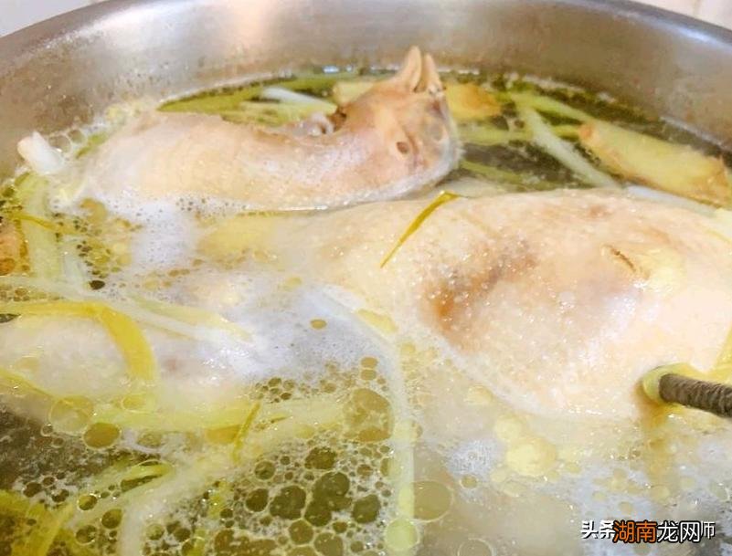 做白切鸡要焯煮多久才合适 白切鸡煮多少时间最合适