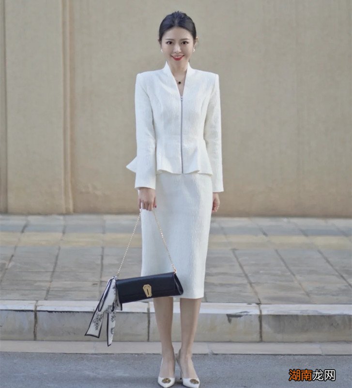 丝巾怎么搭配更好看更时髦 小丝巾的各种系法图解