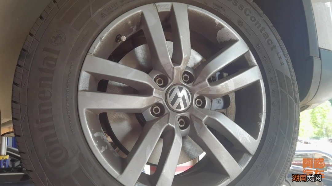 刹车盘磨损到什么程度要换图解 刹车盘多久换一次合适