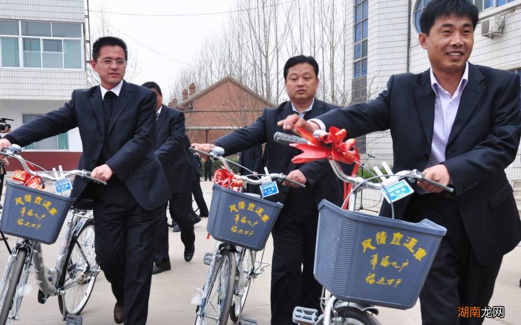 报考乡镇公务员的要求高吗 三不限乡镇公务员好考吗