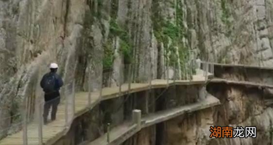 华山长空栈道一年摔死多少人 华山长空栈道死亡人数